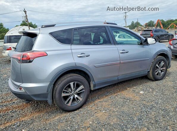 2T3RFREV3HW539847 2017 TOYOTA RAV4 Silver Задня права чверть