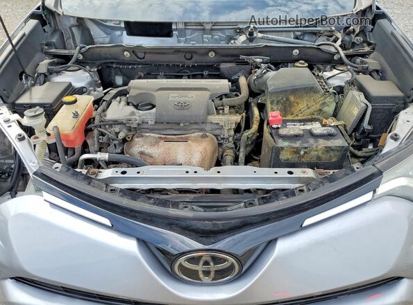 2T3RFREV3HW539847 2017 TOYOTA RAV4 Silver Вид підкапотного простору