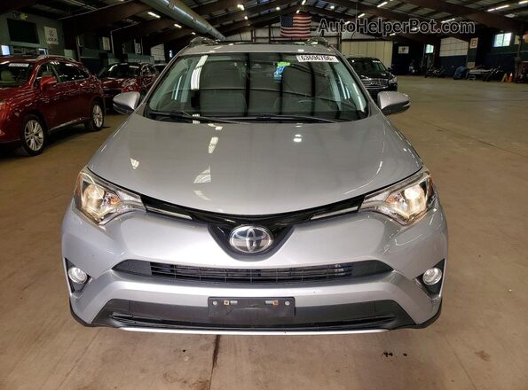 2T3RFREV3JW796397 2018 TOYOTA RAV4 Silver Vista frontal