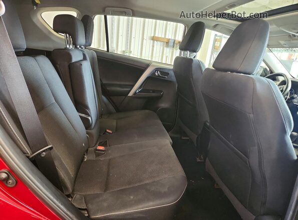 2T3RFREV3JW855500 2018 TOYOTA RAV4 Красный Вид задней части салона