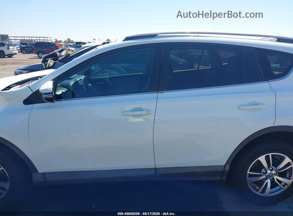 2T3RFREV4HW665506 2017 TOYOTA RAV4 White 
