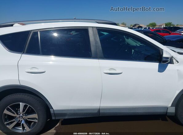 2T3RFREV4HW665506 2017 TOYOTA RAV4 White Սալոնի 360 աստիճան տեսք