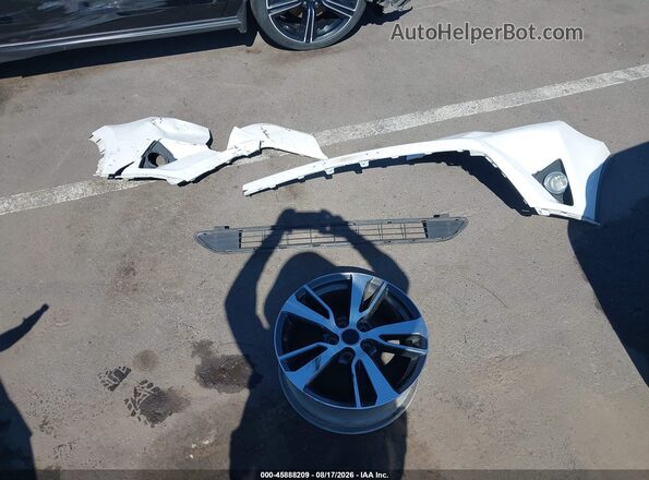 2T3RFREV4HW665506 2017 TOYOTA RAV4 White Սարքավորումների վահանակի տեսք