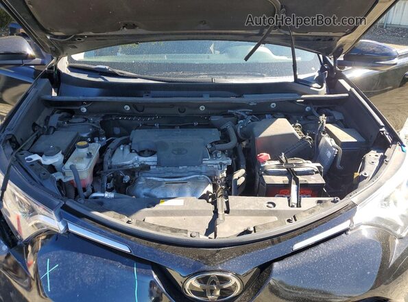 2T3RFREV4JW745944 2018 TOYOTA RAV4 Black ძრავის განყოფილების ხედი