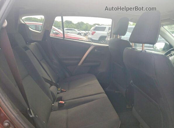 2T3RFREV4JW812817 2018 TOYOTA RAV4 Purple Widok wnętrza z tyłu