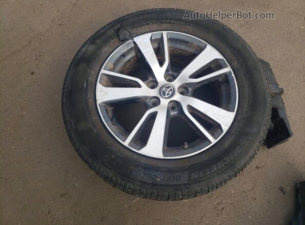 2T3RFREV4JW812817 2018 TOYOTA RAV4 Purple Widok naklejki z numerem VIN