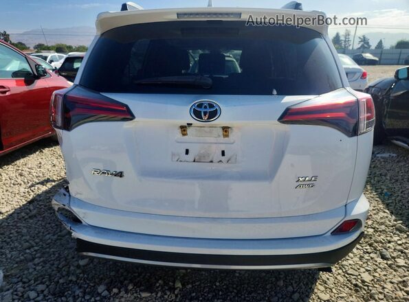2T3RFREV4JW815586 2018 TOYOTA RAV4 White Հետևի տեսք