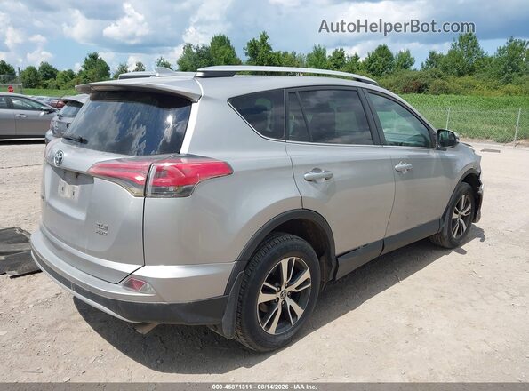 2T3RFREV5GW485451 2016 TOYOTA RAV4 Silver Задня права чверть