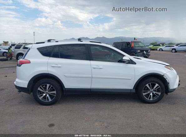 2T3RFREV5GW515967 2016 TOYOTA RAV4 White Rear interior view