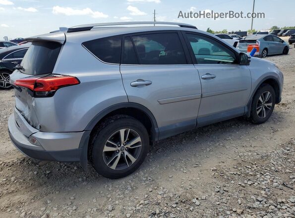 2T3RFREV5HW615990 2017 TOYOTA RAV4 Silver Հետևի աջ