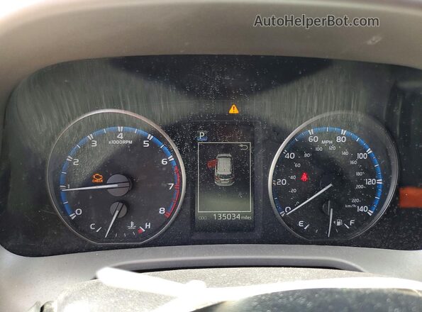 2T3RFREV5HW615990 2017 TOYOTA RAV4 Silver Սարքավորումների վահանակի տեսք