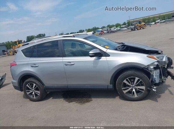 2T3RFREV6GW492361 2016 TOYOTA RAV4 Silver Vista interior de 360 grados