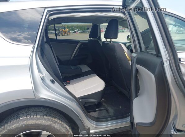2T3RFREV6GW492361 2016 TOYOTA RAV4 Silver Vista de la etiqueta del VIN