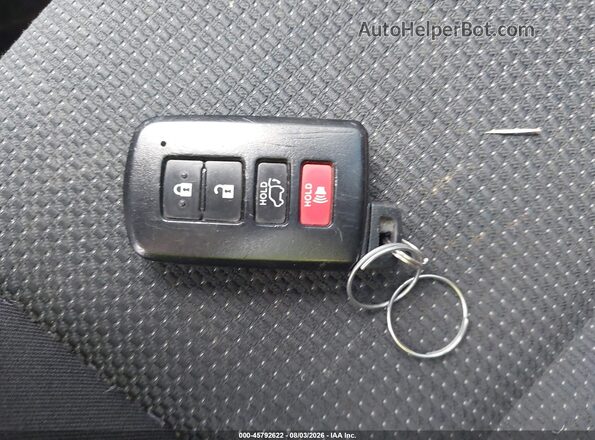 2T3RFREV6HW671095 2017 TOYOTA RAV4 Purple Вид панелі приладів