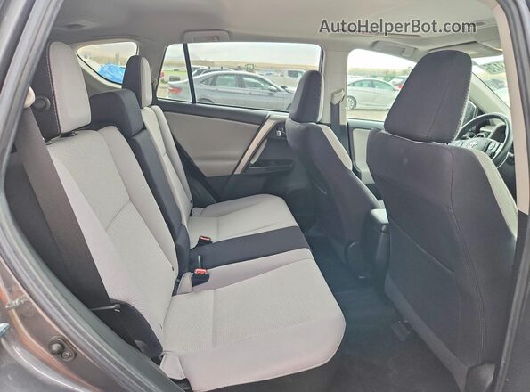2T3RFREV6JW728059 2018 TOYOTA RAV4 Gray Вид задніх сидінь