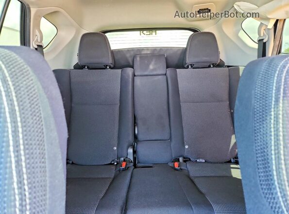 2T3RFREV7JW743623 2018 TOYOTA RAV4 Blue Widok tylnych siedzeń