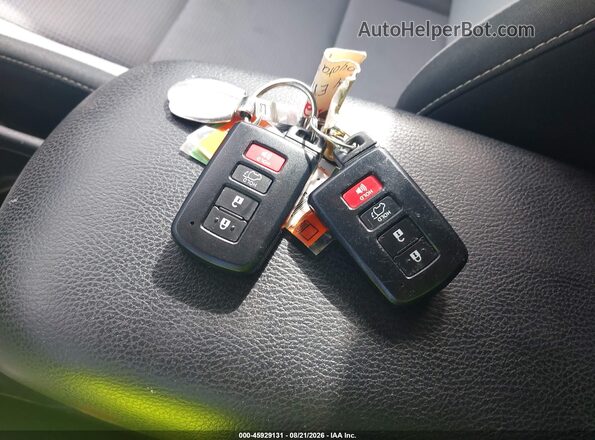 2T3RFREV7JW815386 2018 TOYOTA RAV4 Red Առջևի վահանակի տեսք