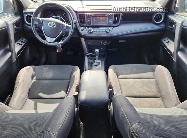 2T3RFREV8JW789364 2018 TOYOTA RAV4 Красный Вид панели приборов