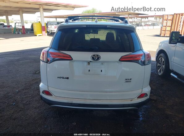 2T3RFREV9HW564218 2017 TOYOTA RAV4 White 