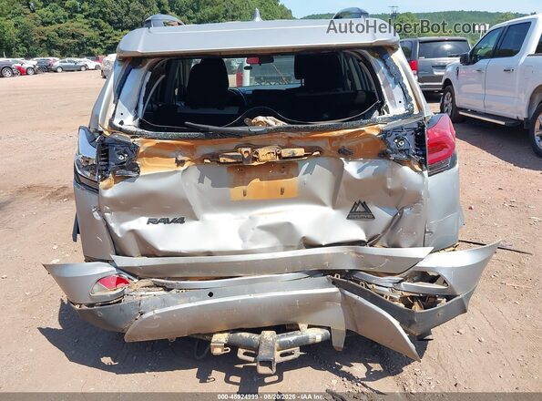 2T3RFREV9JW715239 2018 TOYOTA RAV4 Silver Вид спереду