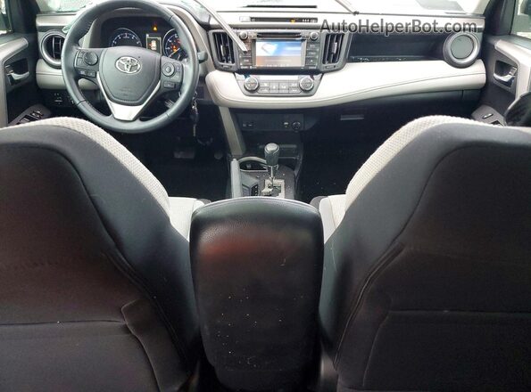 2T3RFREVXHW645227 2017 TOYOTA RAV4 Silver Dashboard view