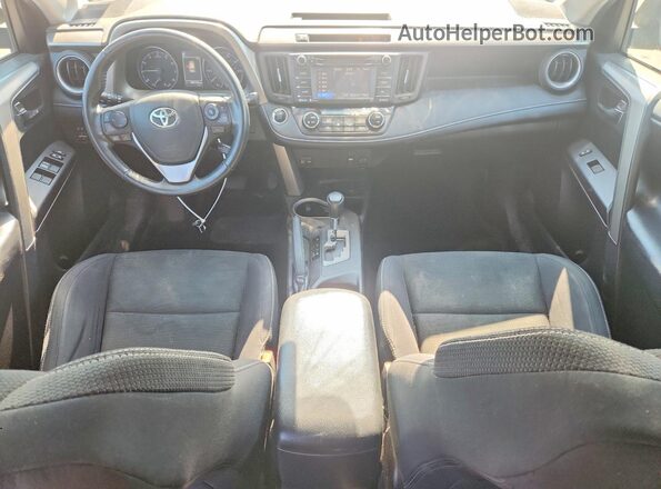 2T3RFREVXJW816533 2018 TOYOTA RAV4 Red Առջևի վահանակի տեսք