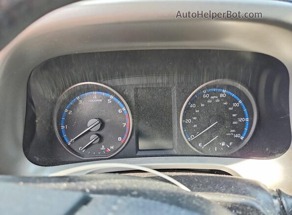 2T3RFREVXJW851623 2018 TOYOTA RAV4 Gray ხელსაწყოთა პანელის ხედი