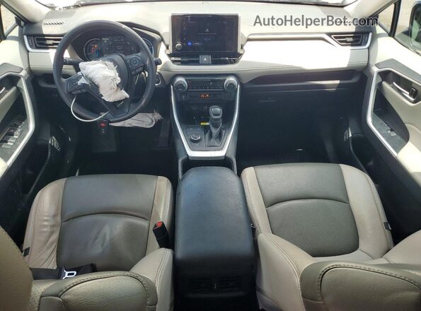 2T3RWRFV0RW201421 2024 TOYOTA RAV4 Silver Dashboard view
