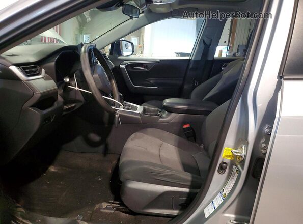 2T3RWRFV2KW040236 2019 TOYOTA RAV4 Silver წინა სალონის ხედი