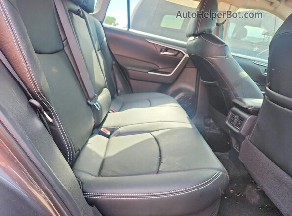 2T3RWRFV3SW271758 2025 TOYOTA RAV4 Gray Вид задньої частини салону
