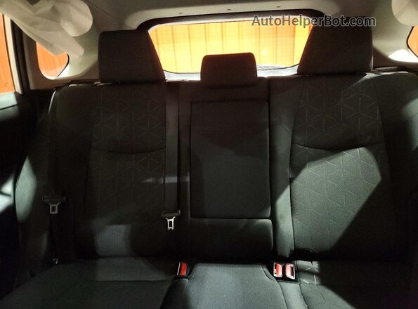 2T3RWRFV6RW199982 2024 TOYOTA RAV4 White Widok tylnych siedzeń