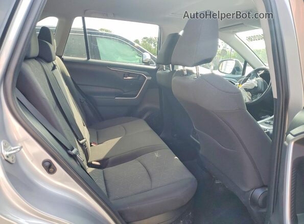 2T3RWRFV7LW068258 2020 TOYOTA RAV4 Silver უკანა სალონის ხედი