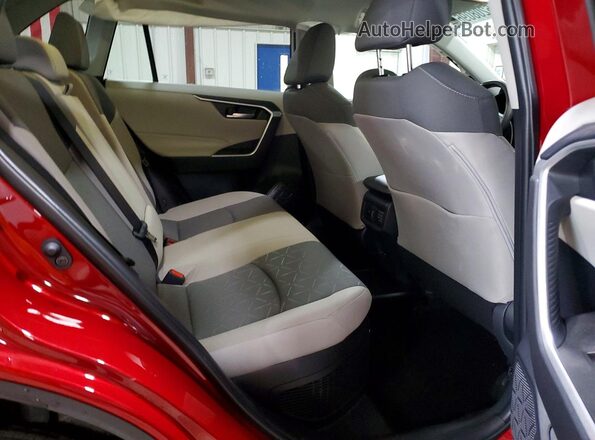 2T3RWRFV8SW294629 2025 TOYOTA RAV4 Red Սալոնի հետևի տեսք