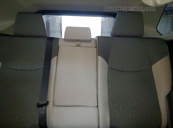 2T3RWRFV8SW294629 2025 TOYOTA RAV4 Red Հետևի նստատեղերի տեսք