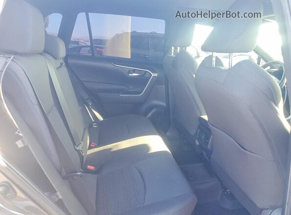 2T3T6RFV2NW030607 2022 TOYOTA RAV4 Gray Rear interior view