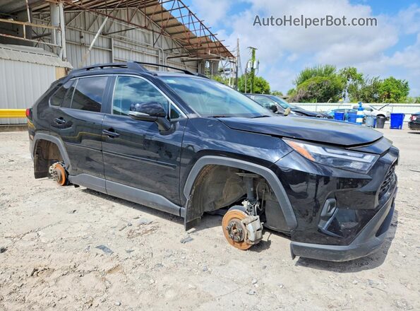2T3UWRFV7PW169915 2023 TOYOTA RAV4 Черный Передняя правая четверть