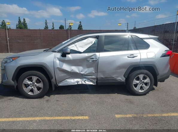 2T3W1RFV0MC112038 2021 TOYOTA RAV4 Silver Widok wnętrza 360 stopni