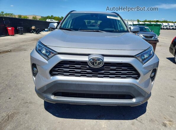 2T3W1RFV1LC066864 2020 TOYOTA RAV4 Silver Вид спереду