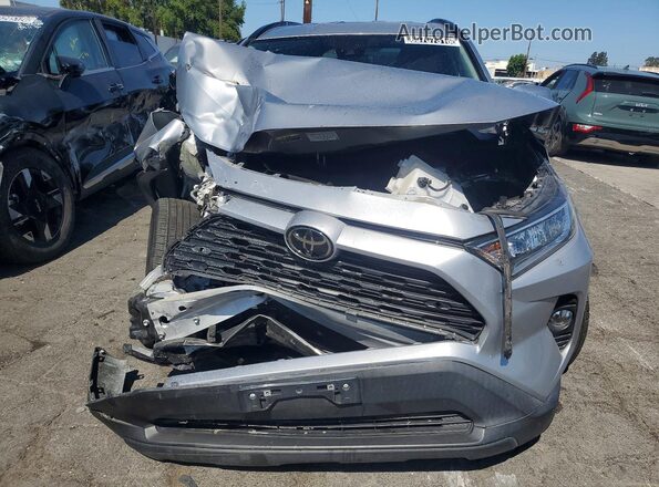 2T3W1RFV2MC133053 2021 TOYOTA RAV4 Silver Front view