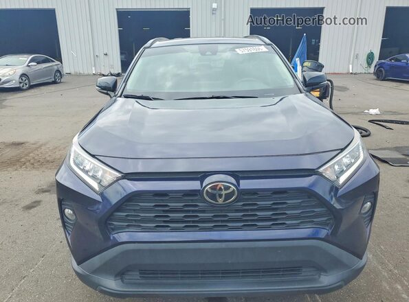 2T3W1RFV2MW142690 2021 TOYOTA RAV4 Синий Вид спереди