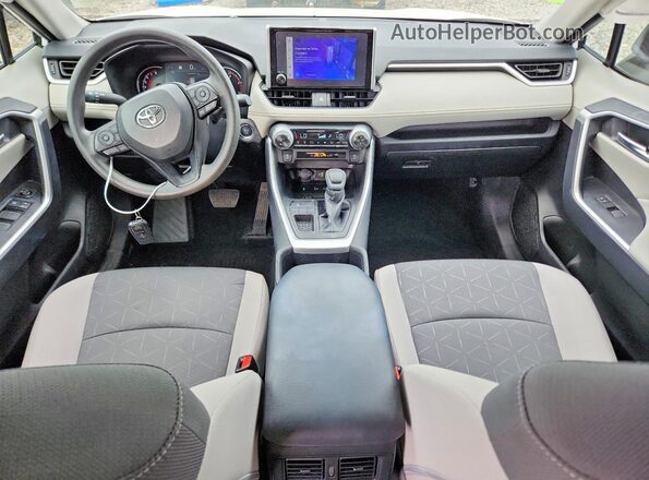 2T3W1RFV2RC301104 2024 TOYOTA RAV4 White Widok deski rozdzielczej