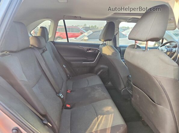 2T3W1RFV2SC303876 2025 TOYOTA RAV4 Silver Սալոնի հետևի տեսք