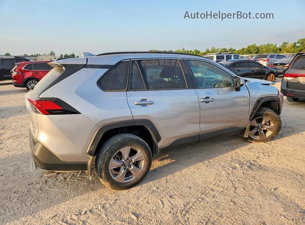 2T3W1RFV2SC303876 2025 TOYOTA RAV4 Silver Հետևի աջ