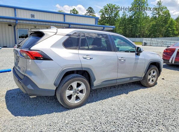 2T3W1RFV3LC038175 2020 TOYOTA RAV4 Silver Trasero derecho