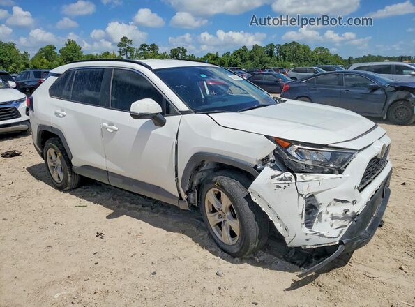 2T3W1RFV3MC149164 2021 TOYOTA RAV4 Белый Передняя правая четверть