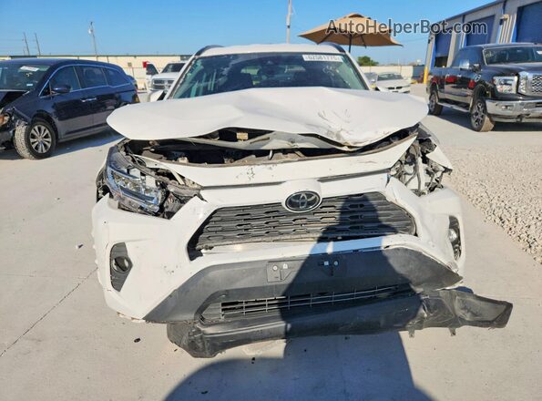 2T3W1RFV3MC162562 2021 TOYOTA RAV4 White Widok z przodu