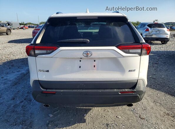 2T3W1RFV3NW230262 2022 TOYOTA RAV4 White Rear view