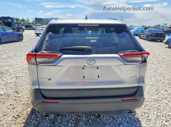 2T3W1RFV3SC311761 2025 TOYOTA RAV4 Серебряный Вид сзади