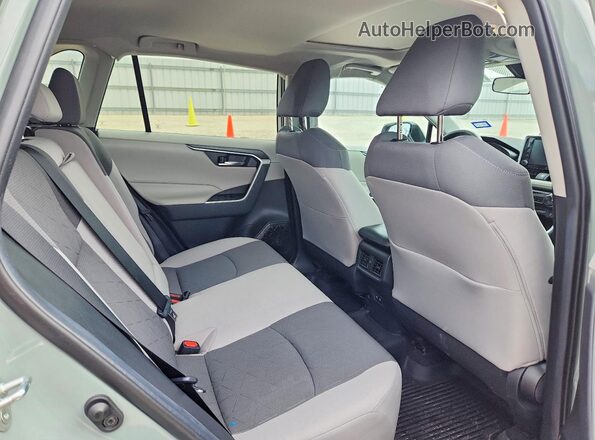 2T3W1RFV4LC041523 2020 TOYOTA RAV4 Gray Вид задньої частини салону