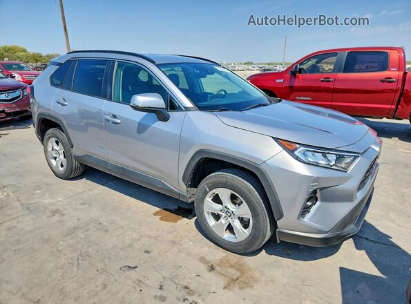 2T3W1RFV4LC058130 2020 TOYOTA RAV4 Silver Vista interior delantera